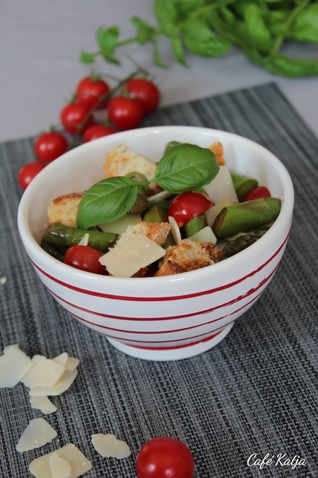 spargelbrotsalat